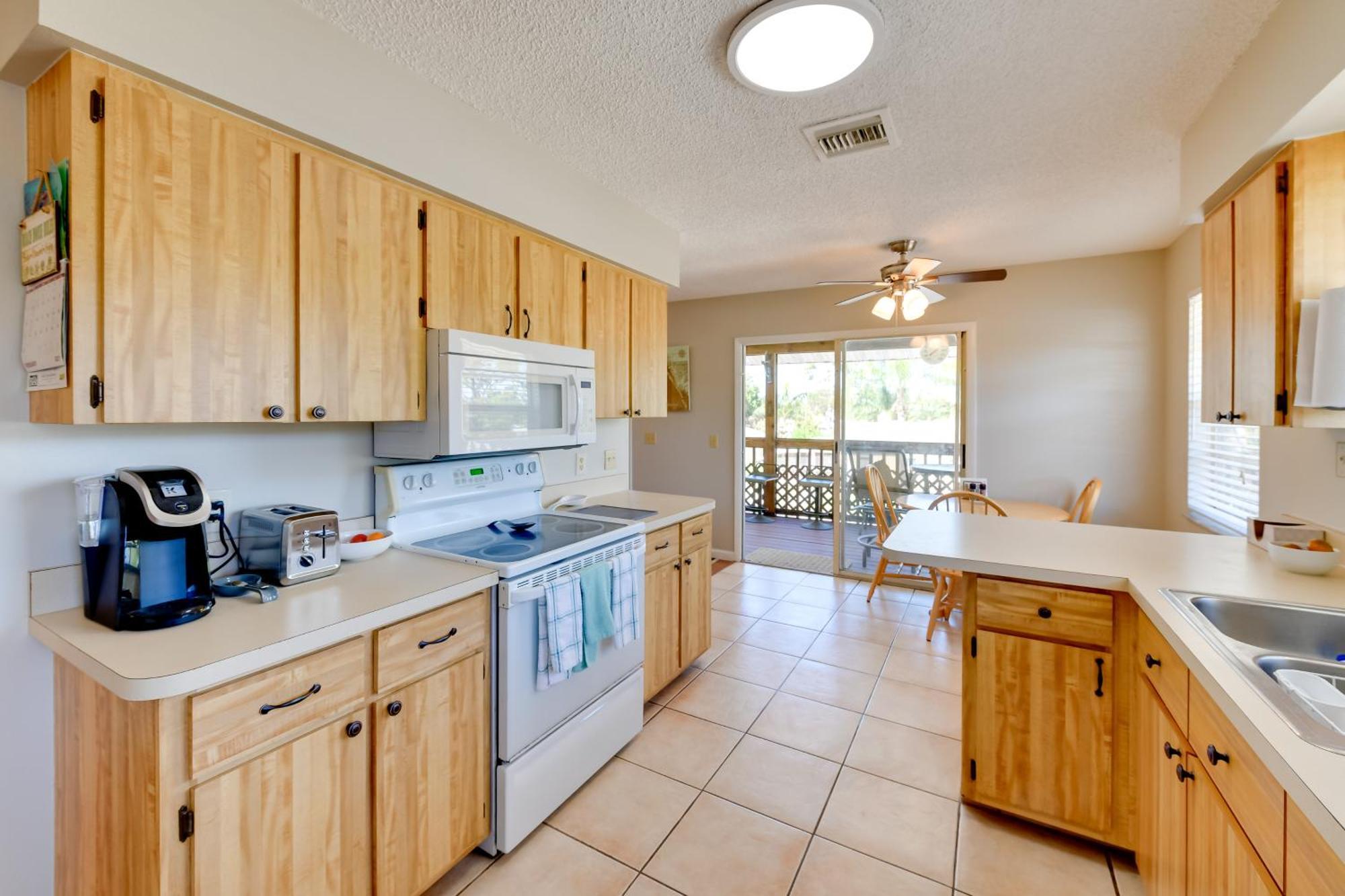 Coastal Oasis With Shared Pool, 2 Mi To Beach! Englewood Esterno foto