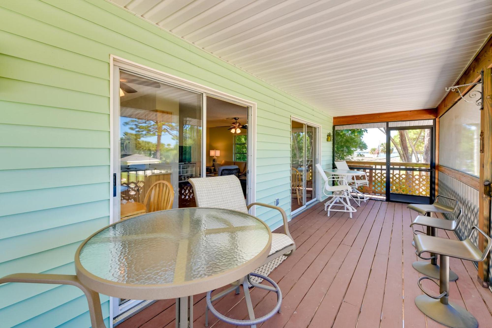 Coastal Oasis With Shared Pool, 2 Mi To Beach! Englewood Esterno foto